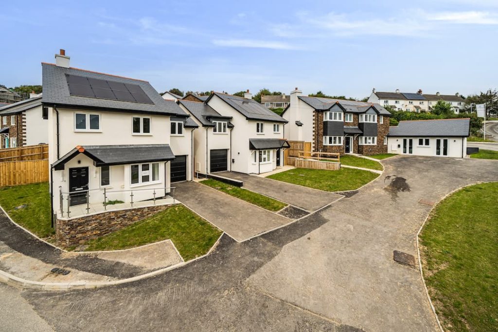 Show homes at Bridge View Calstock